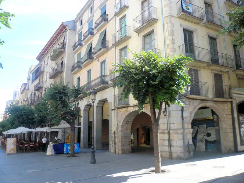 ▷ CADAQUÉS » Qué ver y Hacer en este pueblo costero Rambla de la Libertad