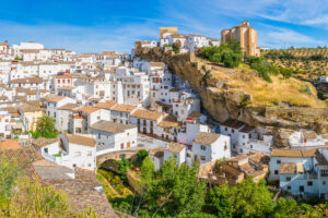 Setenil de las Bodegas. Foto por Depositphotos.