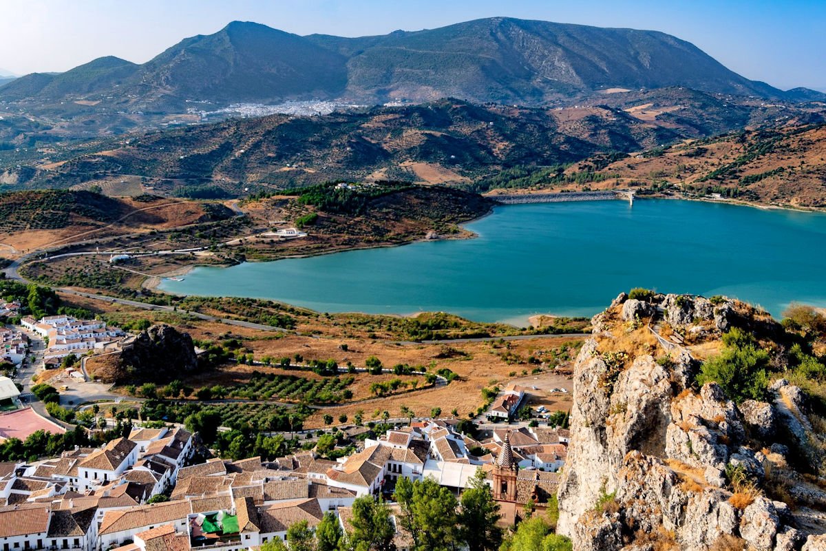 ZAHARA DE LA SIERRA » Qué ver y hacer. Villa serrana ZAHARA DE LA SIERRA » Qué ver y hacer. Villa serrana
