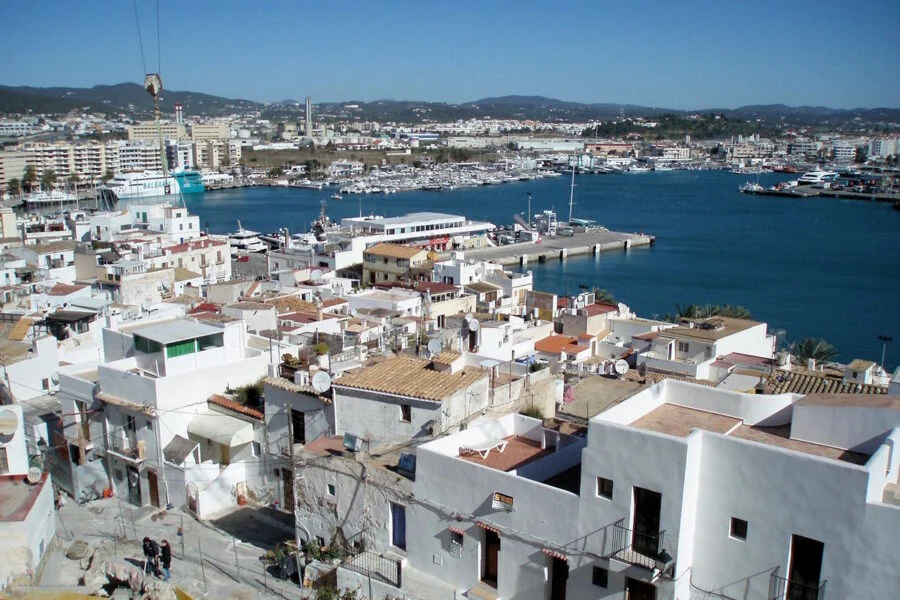 ▷ 13 Mejores Lugares QUE VER EN IBIZA Barrio de la Marina y Sa Penya
