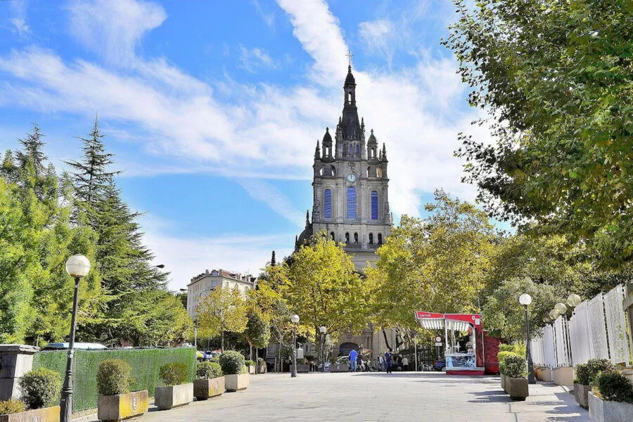 ▷ 18 Mejores Lugares QUE VER EN BILBAO Basílica Nuestra Señora de Begoña