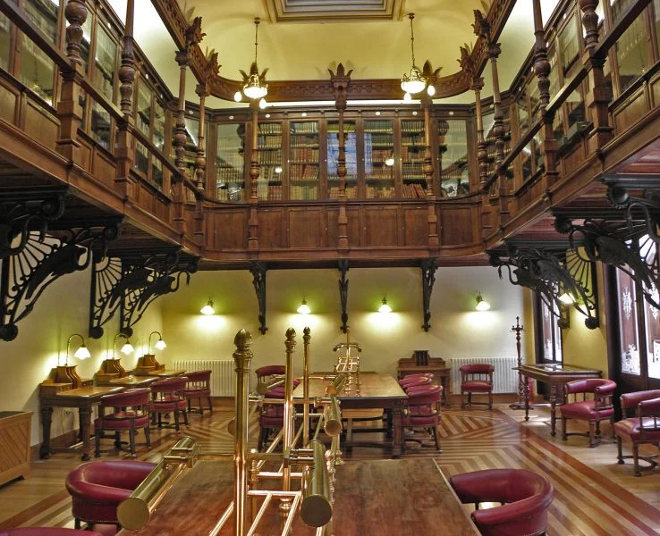 ▷ 14 Mejores Lugares QUE VER EN MURCIA Biblioteca del Casino de Murcia