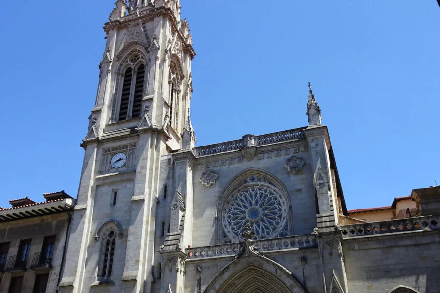 ▷ 18 Mejores Lugares QUE VER EN BILBAO Catedral de Santiago en Bilbao