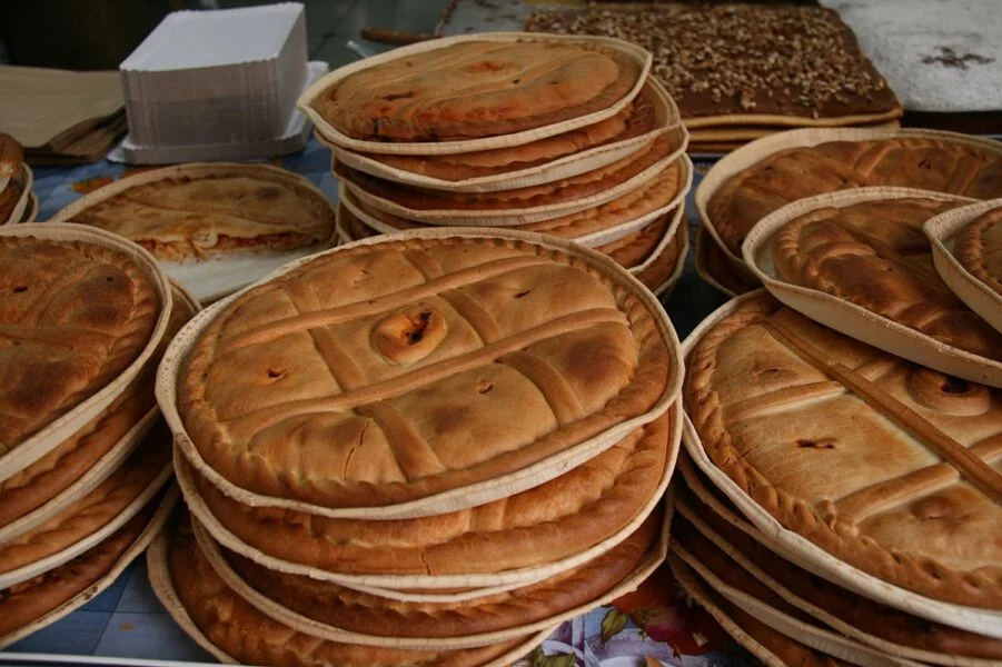 ▷ 16 Mejores Lugares QUE VER EN LUGO Empanadas gallegas. Plato típico. Lugo