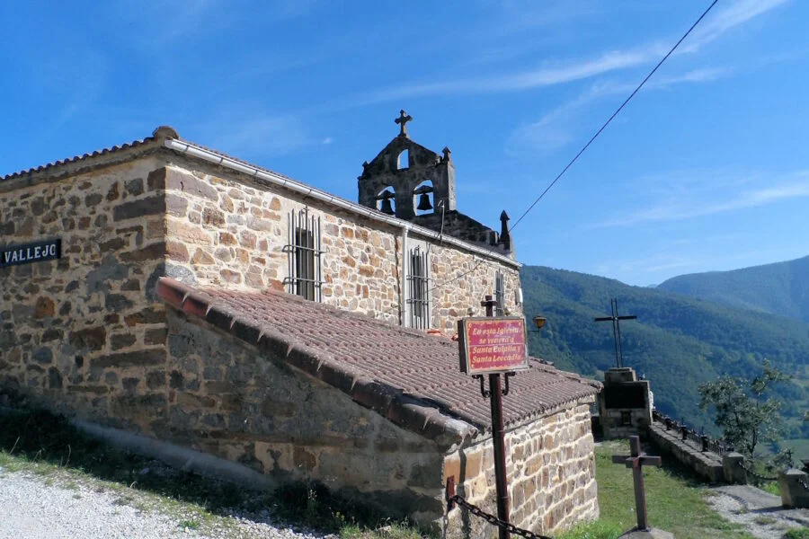 ▷ MOGROVEJO » Qué ver y hacer. Una aldea montañesa. Iglesia de Nuestra Señora de la Asunción