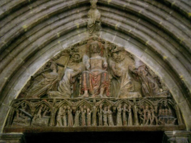 ▷ 14 Mejores Lugares QUE VER EN PAMPLONA Iglesia de san Saturnino, Pórtico. Pamplona