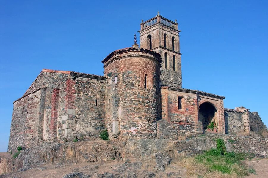 ▷ ALMONASTER LA REAL » Qué ver y hacer. Tesoro andaluz. Mezquita de Almonaster de la Real. Huelva