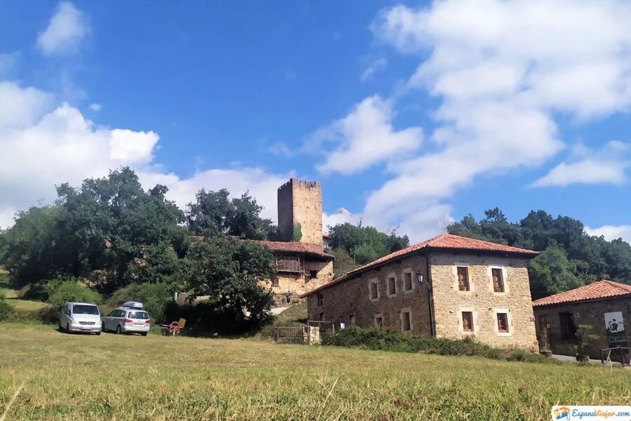 ▷ MOGROVEJO » Qué ver y hacer. Una aldea montañesa. Mogrovejo pueblos de Cantabria