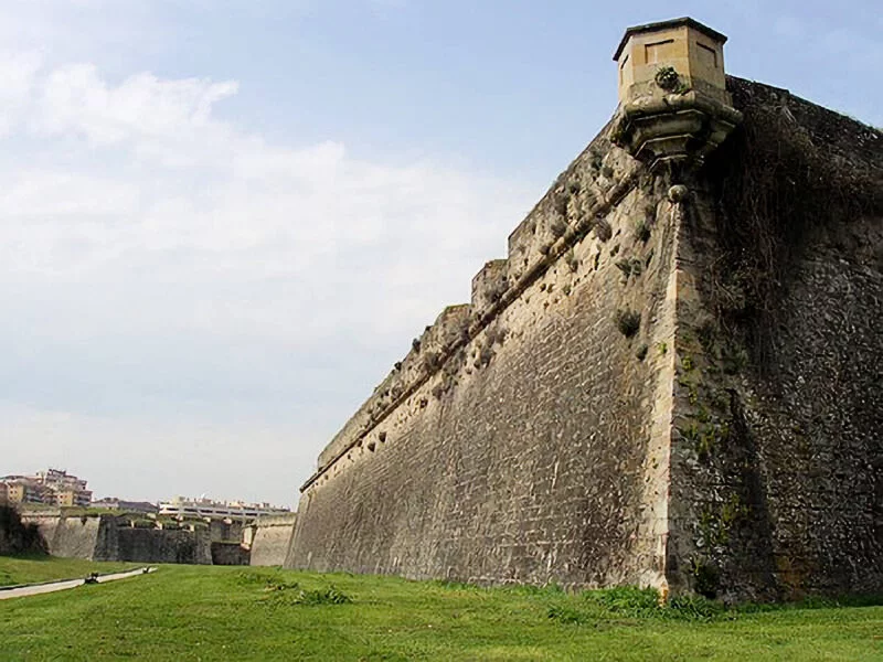 ▷ 14 Mejores Lugares QUE VER EN PAMPLONA Murallas de Pamplona