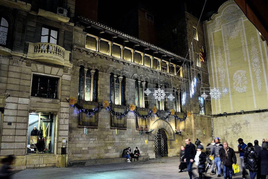 ▷ 13 Mejores Lugares QUE VER EN LLEIDA Palacio de la Paeria