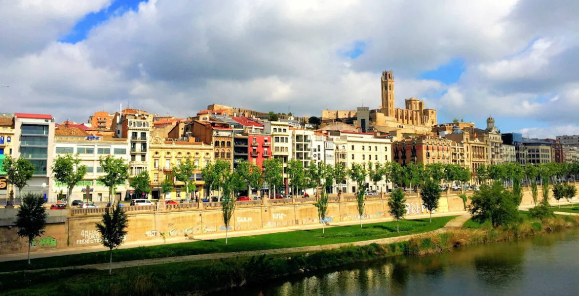 ▷ 13 Mejores Lugares QUE VER EN LLEIDA Paseo por las orillas del Segre