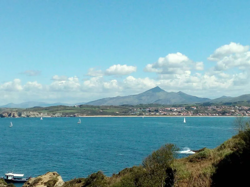 ▷ LAS 10 MEJORES PLAYAS DE GUIPÚZCOA + MAPA Playa de Hondarribia en Guipúzcoa