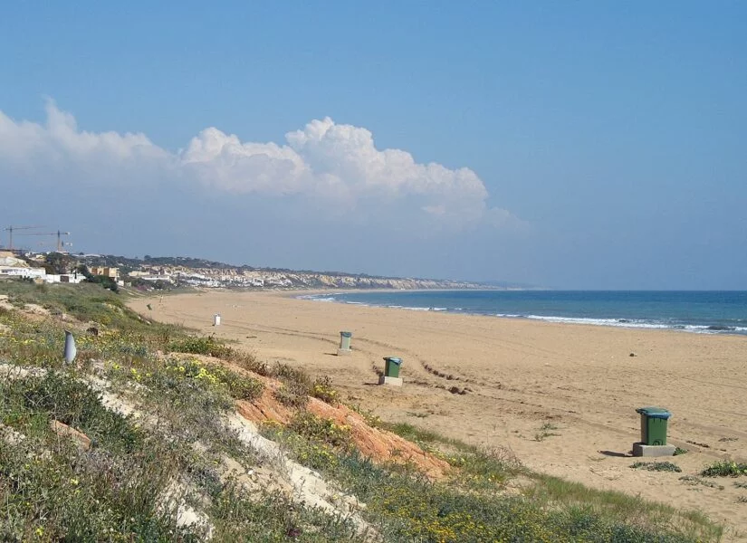 ▷ LAS 12 MEJORES PLAYAS DE HUELVA + MAPA Playa de Mazagon Huelva