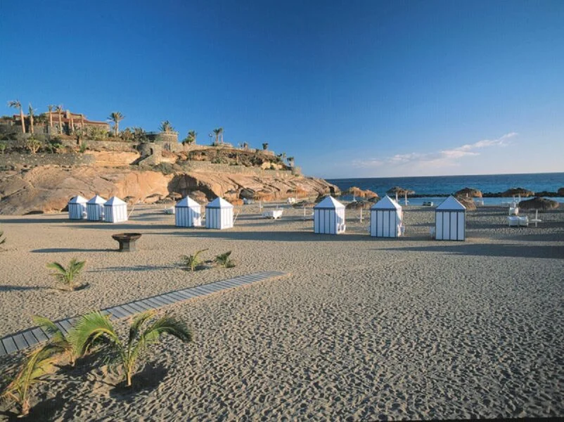 ▷ LAS 13 MEJORES PLAYAS DE TENERIFE + MAPA Playa del Duque. Tenerife