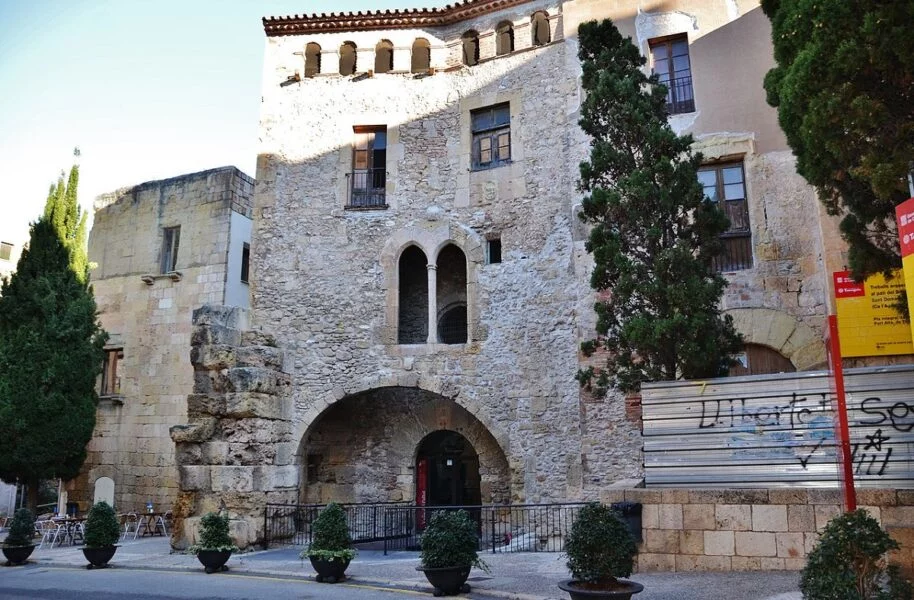 ▷ 14 Mejores Lugares QUE VER EN TARRAGONA Plaza del Pallol Tarragona