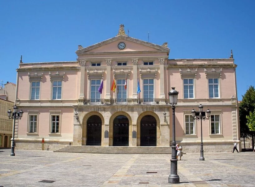▷ 12 Mejores Lugares QUE VER EN PALENCIA Plaza Mayor de Palencia
