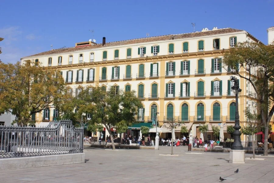 ▷ 17 Mejores Lugares QUE VER EN MÁLAGA Plaza de la Merced. Málaga