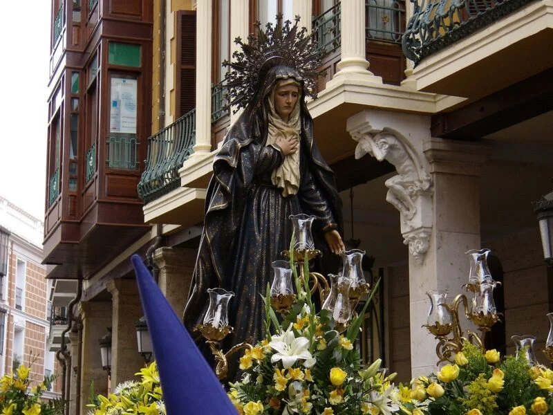 ▷ 12 Mejores Lugares QUE VER EN PALENCIA Paso Semana Santa Palencia Virgen de la Amargura