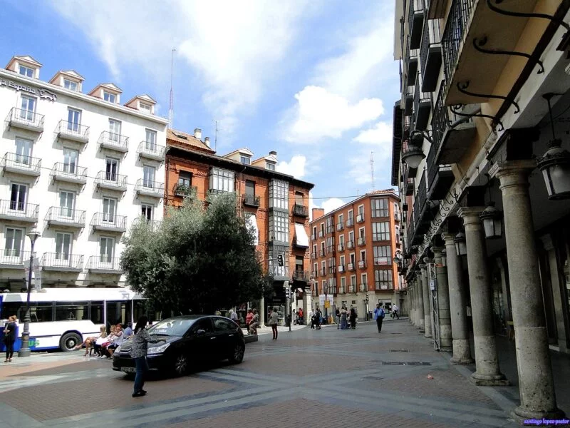 ▷ 22 Mejores Lugares QUE VER EN VALLADOLID Plaza Fuente Dorada Valladolid