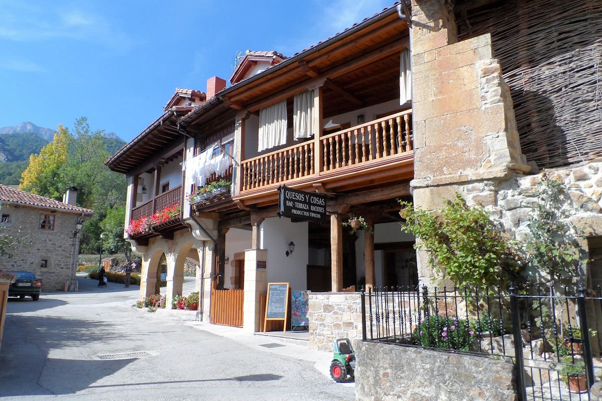 MOGROVEJO » Qué ver y hacer. Una aldea montañesa.