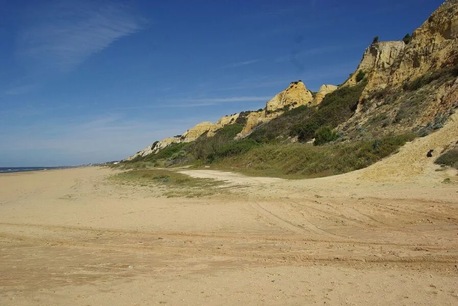 ▷ LAS 12 MEJORES PLAYAS DE HUELVA + MAPA Playa del Parador Huelva