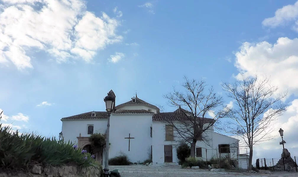 ▷ CARCABUEY » Qué ver y hacer en este pueblo encantador. Ermita de la Virgen María Santísima del Castillo de Carcabuey