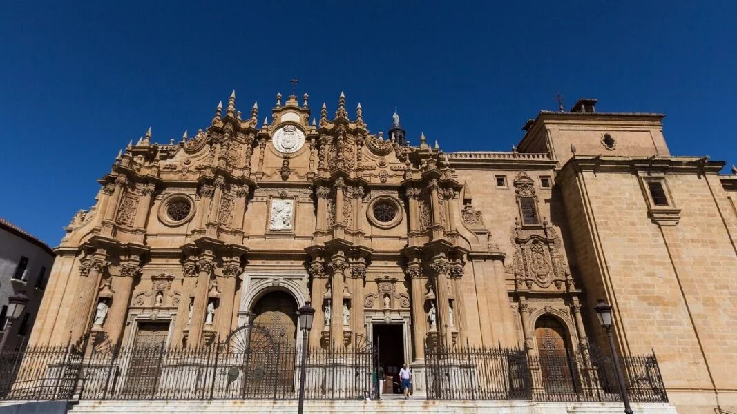 ▷ GUADIX » Qué ver y hacer en este precioso poblado Visitar la Catedral de la Encarnación en Guadix