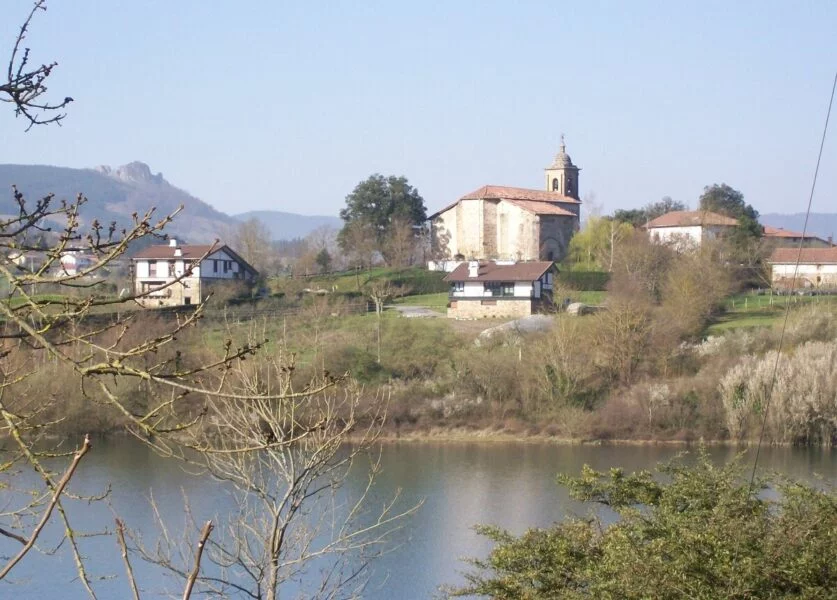 ▷ ARETXABALETA » Qué ver y hacer en esta villa de ensueño Iglesia de Aozaratza