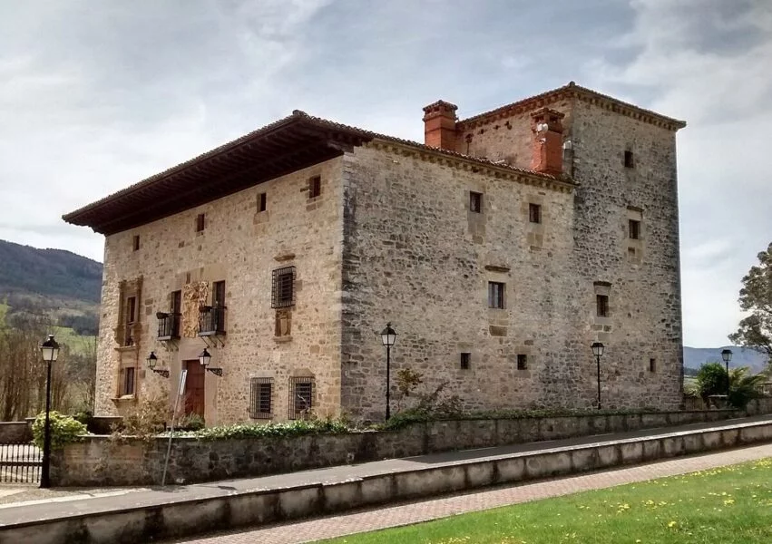 ▷ ARETXABALETA » Qué ver y hacer en esta villa de ensueño Palacio Otalora en Aretxabaleta