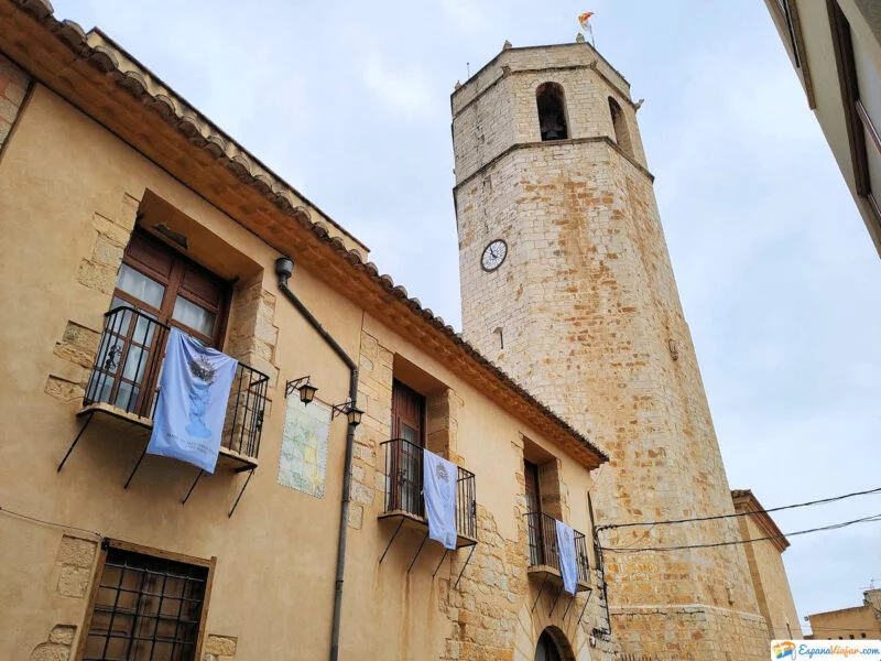 ▷ SANT MATEU » Qué ver y hacer entre almendros y olivos Sant Mateu en Castellón