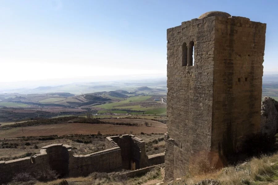 ▷ LOARRE » Qué ver y hacer en este pueblo milenario. Torre Homenaje Castillo de Loarre