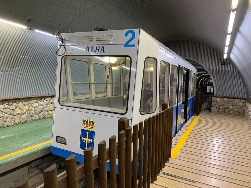 ▷ BULNES » Descubre qué ver y hacer. Paraíso Cantábrico. Funicular de Bulnes
