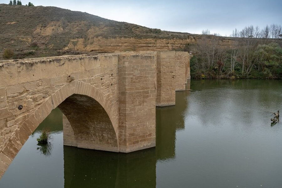Puente de Briñas sobre el río Ebro