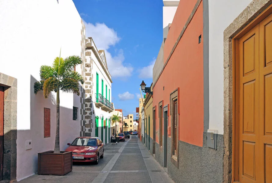 ▷ AGÜIMES » Qué ver y hacer en esta fascinante localidad Callejones con encanto en Agüimes
