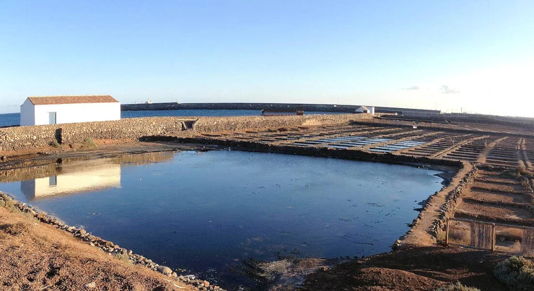 ▷ AGÜIMES » Qué ver y hacer en esta fascinante localidad Las salinas de Arinaga