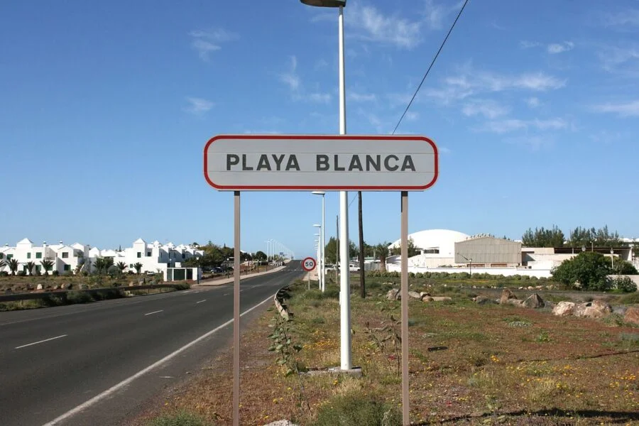 ▷ FEMÉS » Qué ver y hacer en la cima de Los Ajaches Playa Blanca en Femés