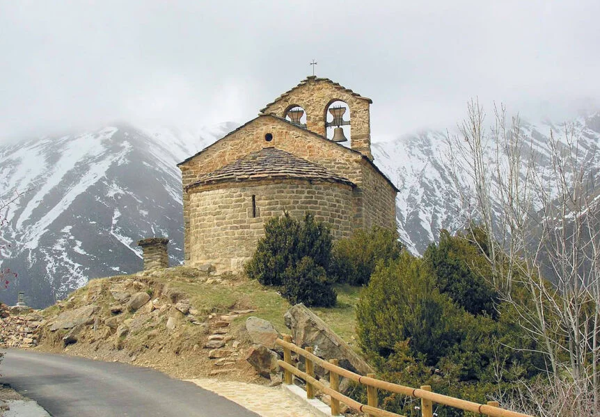 ▷ DURRO » Qué ver y hacer en este enigmático destino Ermita de Sant Quirc