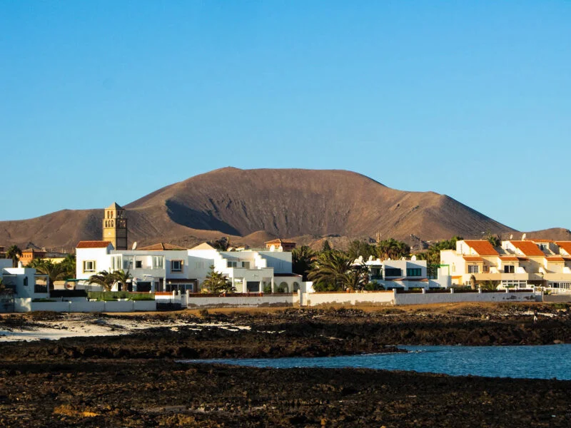 ▷ CORRALEJO » Qué ver y hacer en este destino vacacional Vistas de Corralejo