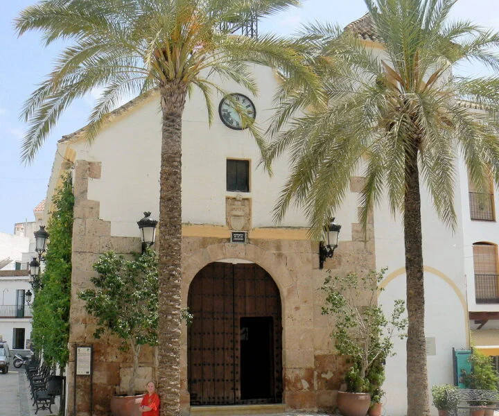 ▷ OJÉN » Qué ver y hacer en este mágico pueblo de montaña Iglesia de Nuestra Señora de la Encarnación en Ojén