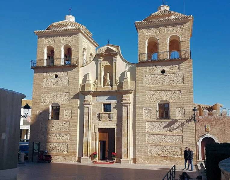 ▷ ALEDO » Descubre qué ver y hacer. Pueblo medieval Iglesia de Santa María de Aledo