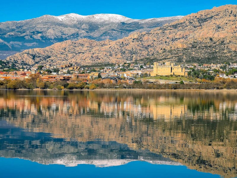 Manzanares El Real Una Villa Deslumbrante Y Sorprendente