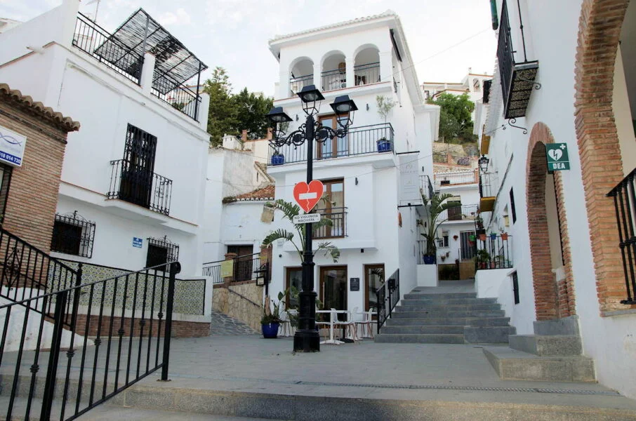 ▷ CANILLAS DE ACEITUNO » Qué ver y hacer. Villa morisca Plaza en Canillas de Aceituno