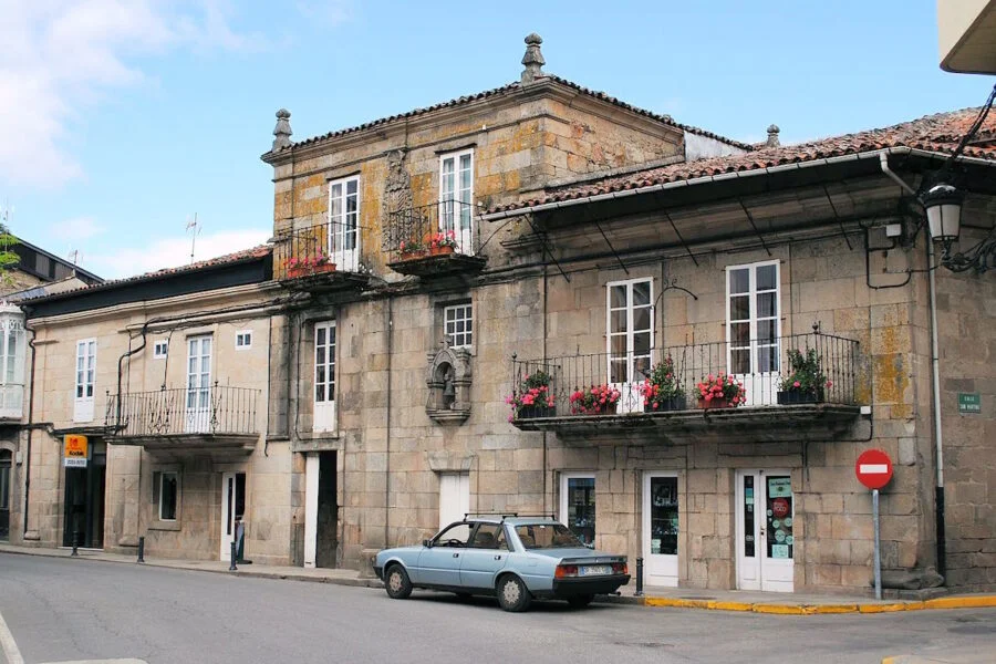 ▷ PUEBLA DE TRIVES » Qué ver y hacer en este bonita villa Casa Grande