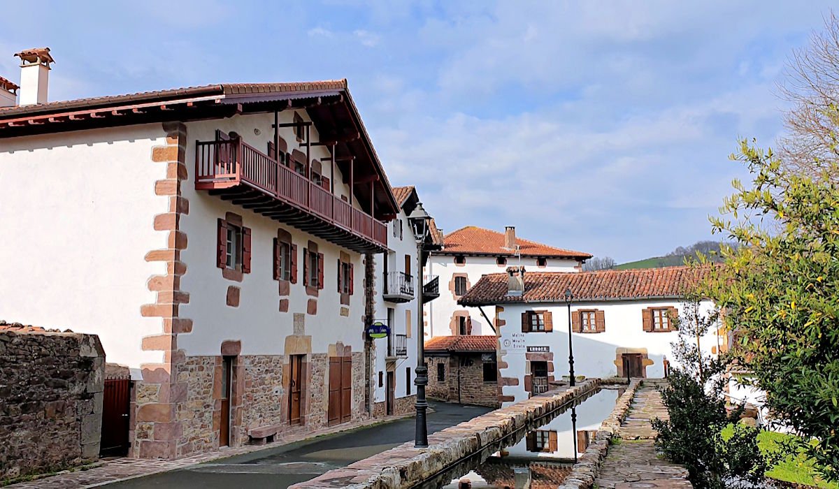ZUGARRAMURDI » Qué ver y hacer en esta villa con encanto