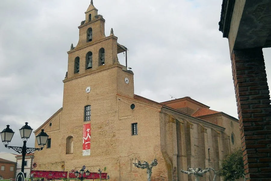 ▷ CANTALAPIEDRA » Qué ver y hacer. Encanto medieval Iglesia de Santa María del Castillo